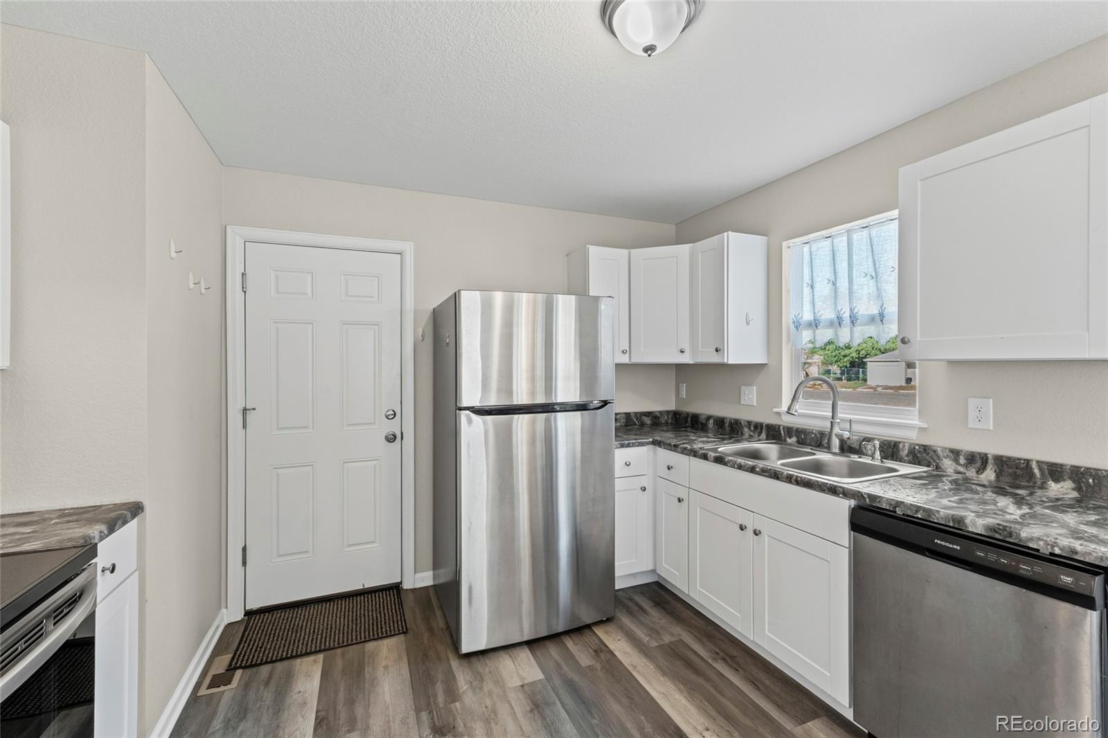 MLS Image #8 for 2413  15th ave ct,greeley, Colorado