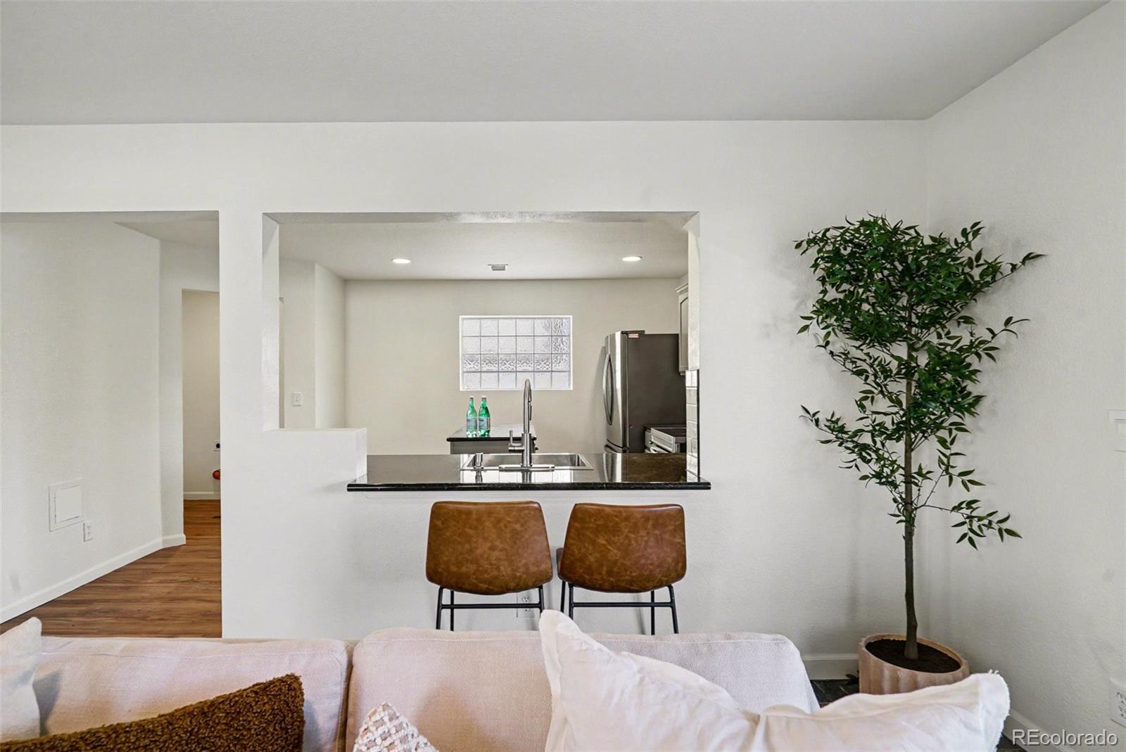 MLS Image #4 for 5559  gibraltar street,denver, Colorado