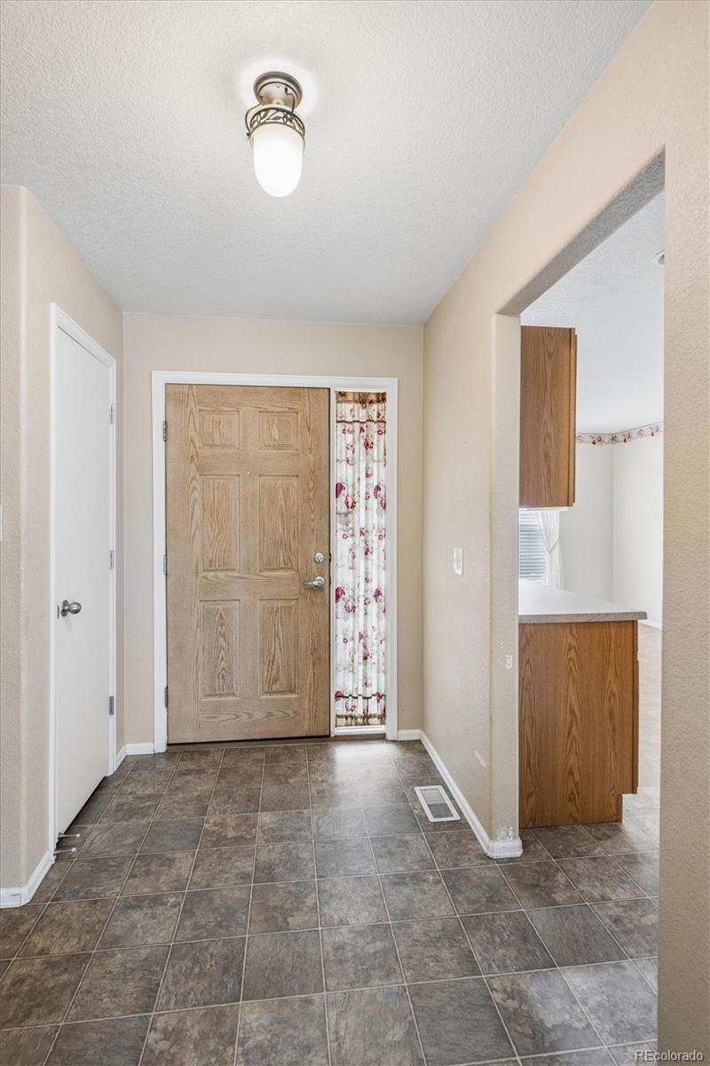 MLS Image #3 for 11323  jersey way,thornton, Colorado