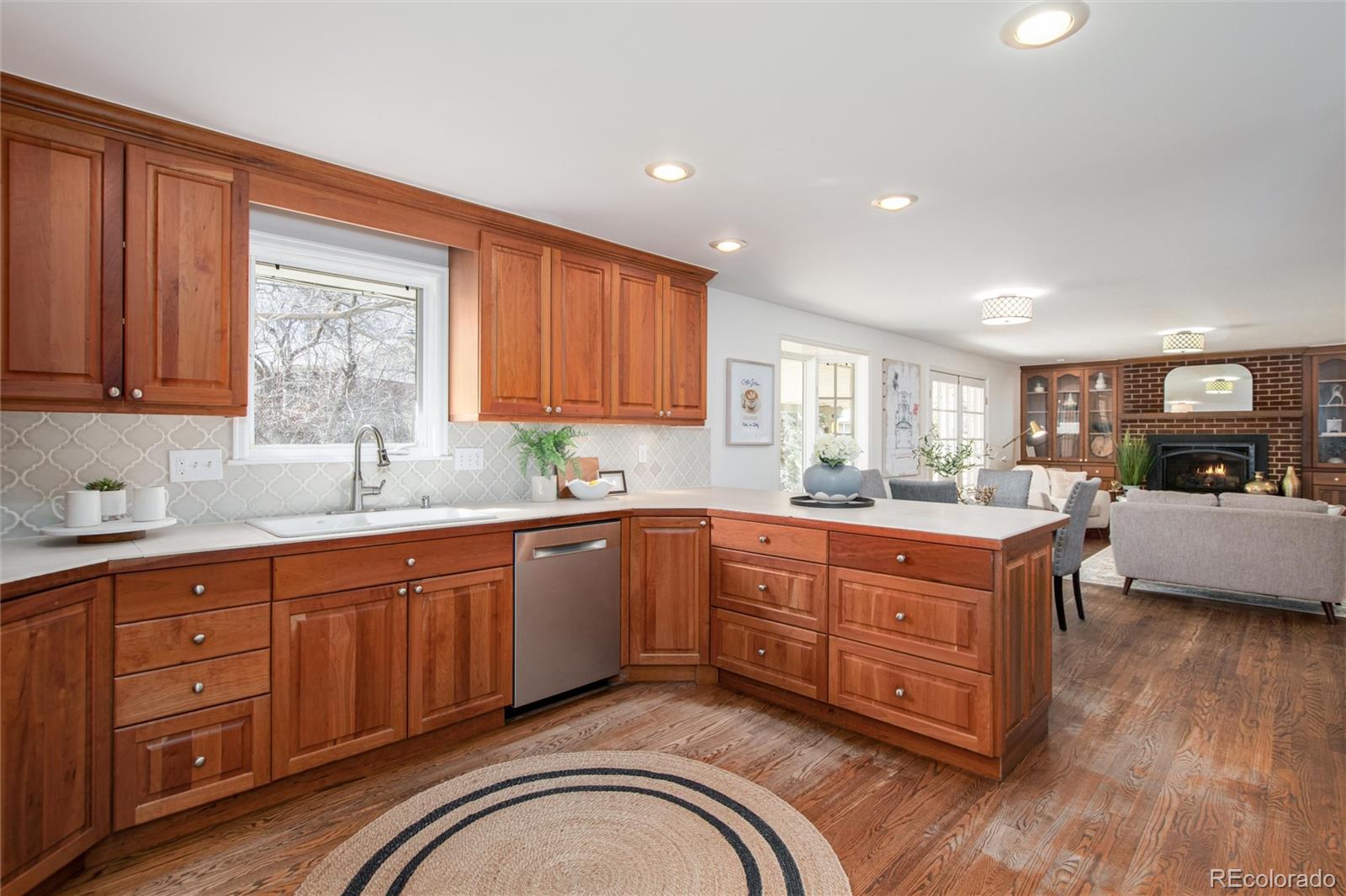 MLS Image #4 for 6401 s marion street,centennial, Colorado