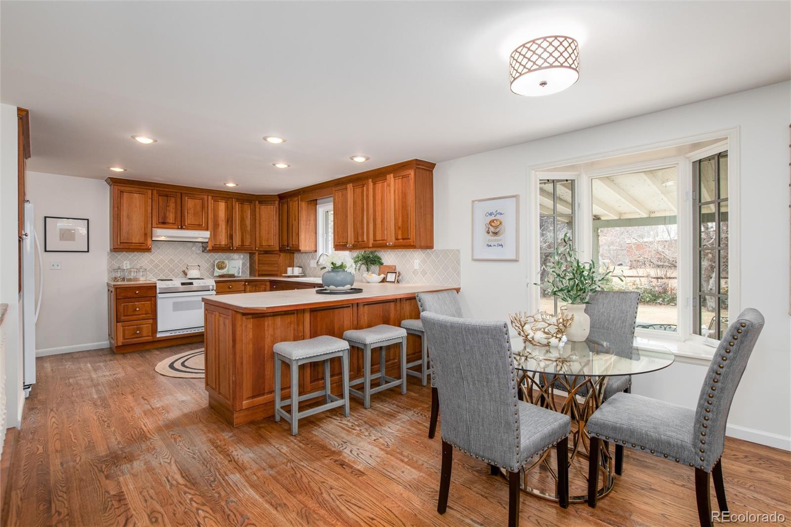 MLS Image #5 for 6401 s marion street,centennial, Colorado