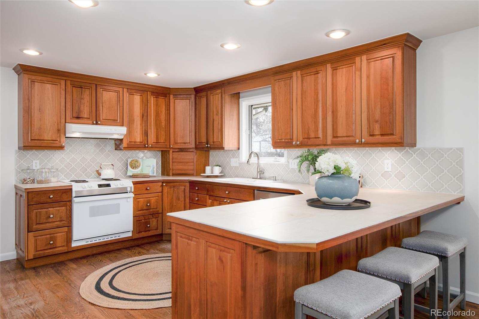 MLS Image #7 for 6401 s marion street,centennial, Colorado