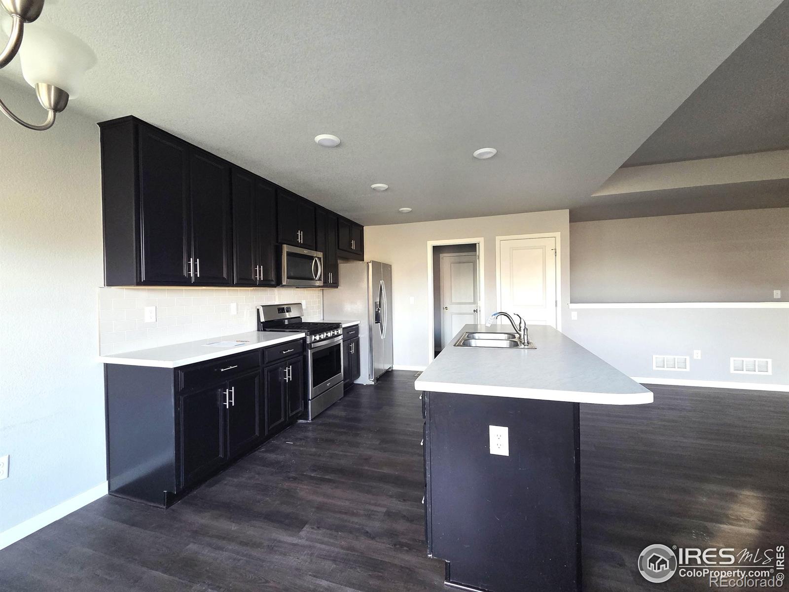 MLS Image #3 for 1203  bison way,wiggins, Colorado