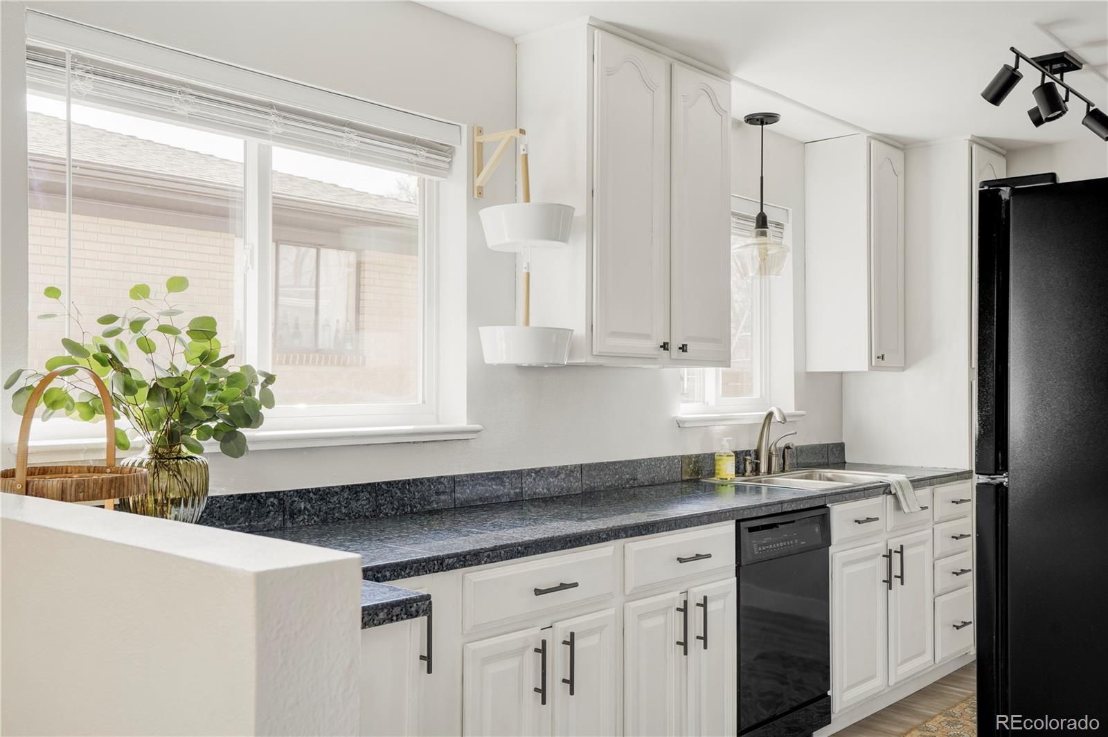 MLS Image #12 for 5331 s hickory street,littleton, Colorado