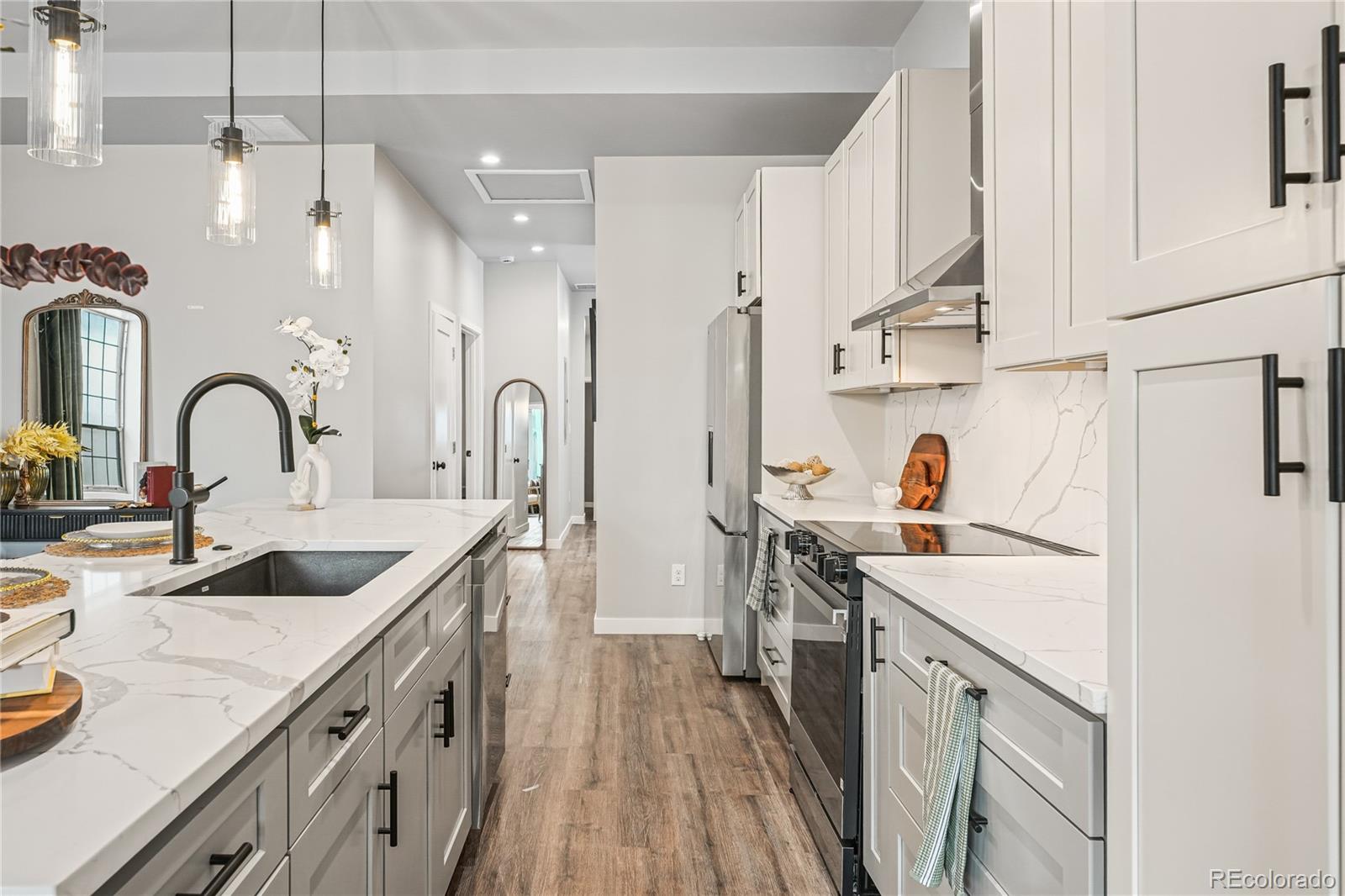MLS Image #13 for 2949  glenarm place,denver, Colorado