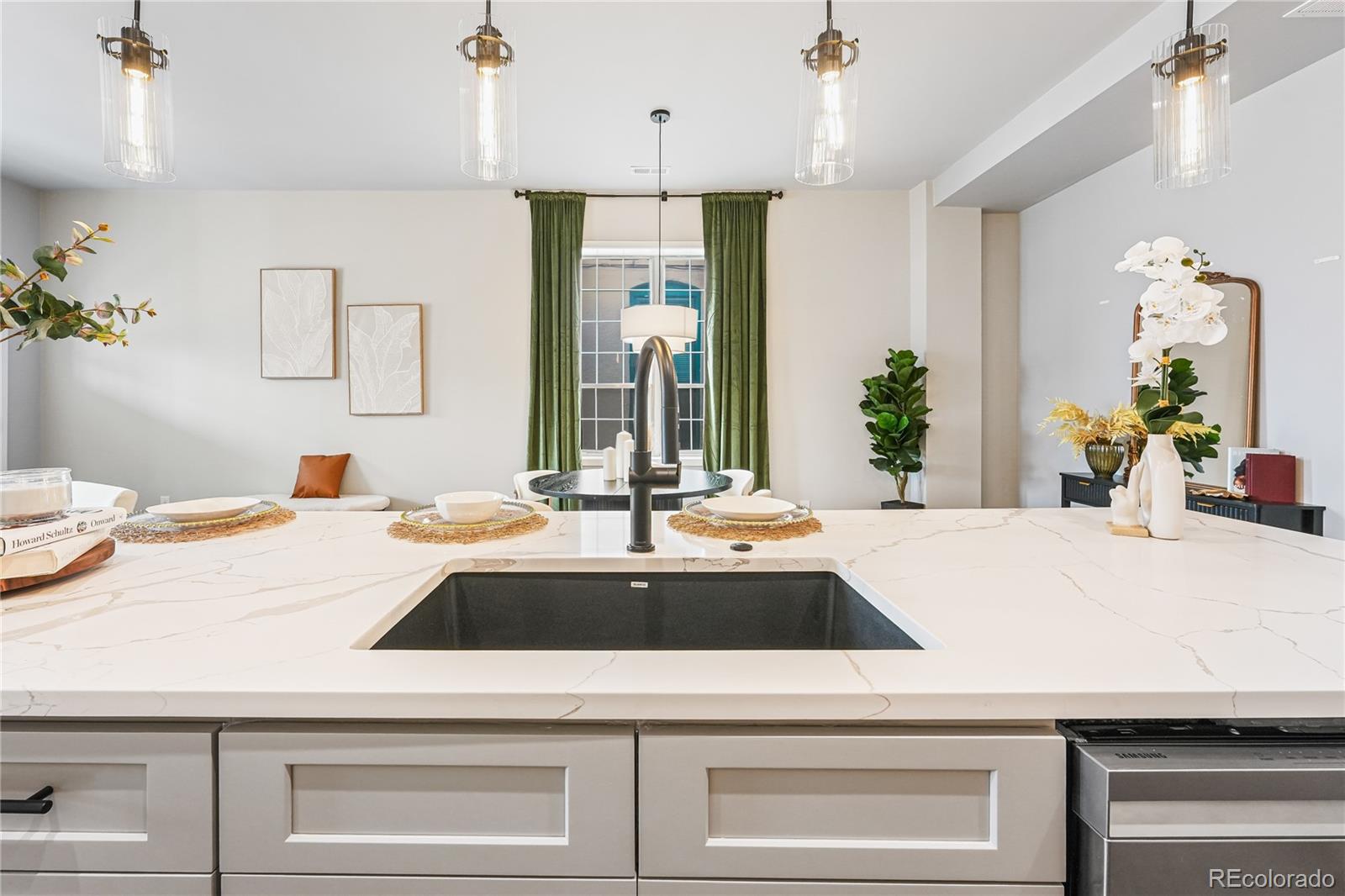 MLS Image #6 for 2949  glenarm place,denver, Colorado