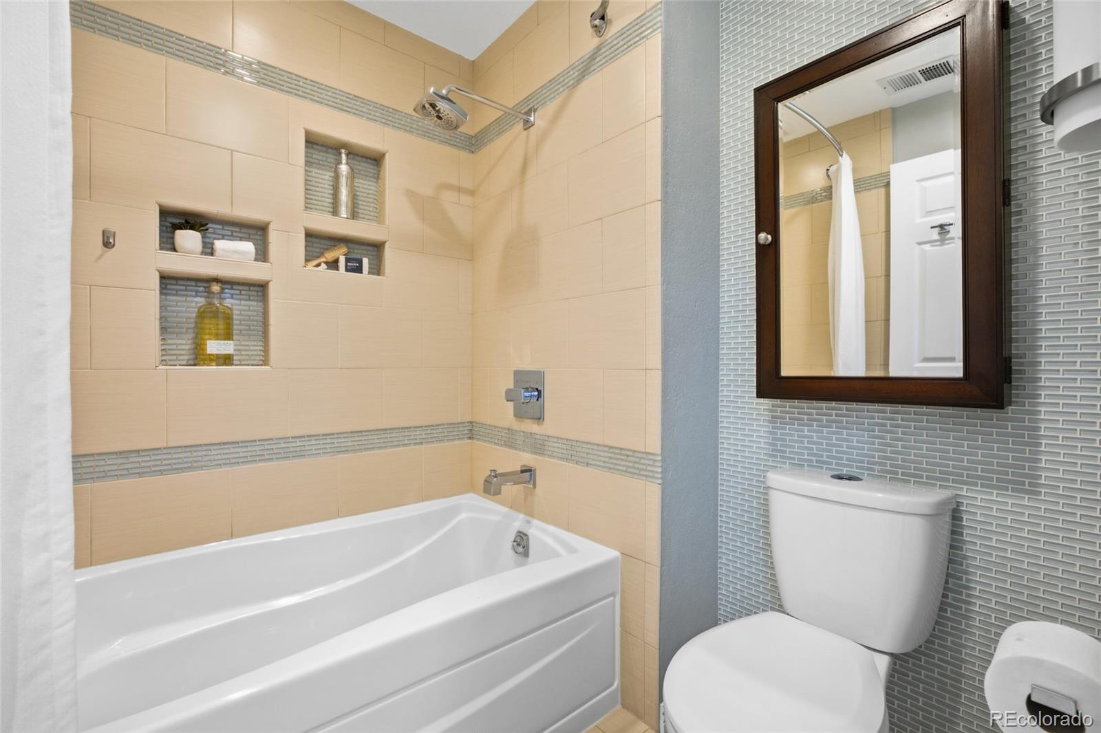 MLS Image #15 for 4385 s balsam street 8-202,denver, Colorado