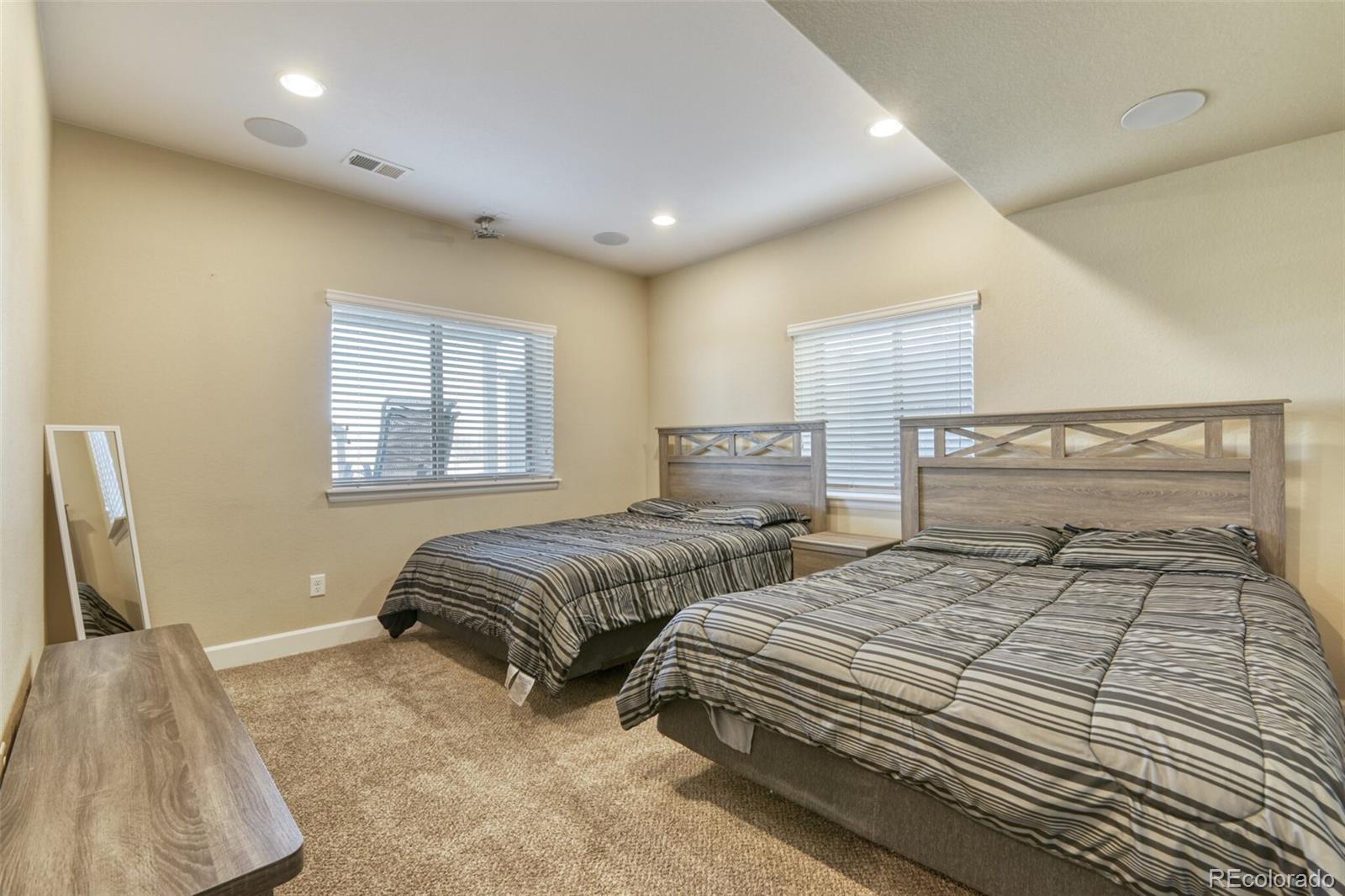 MLS Image #11 for 15691  village circle,commerce city, Colorado