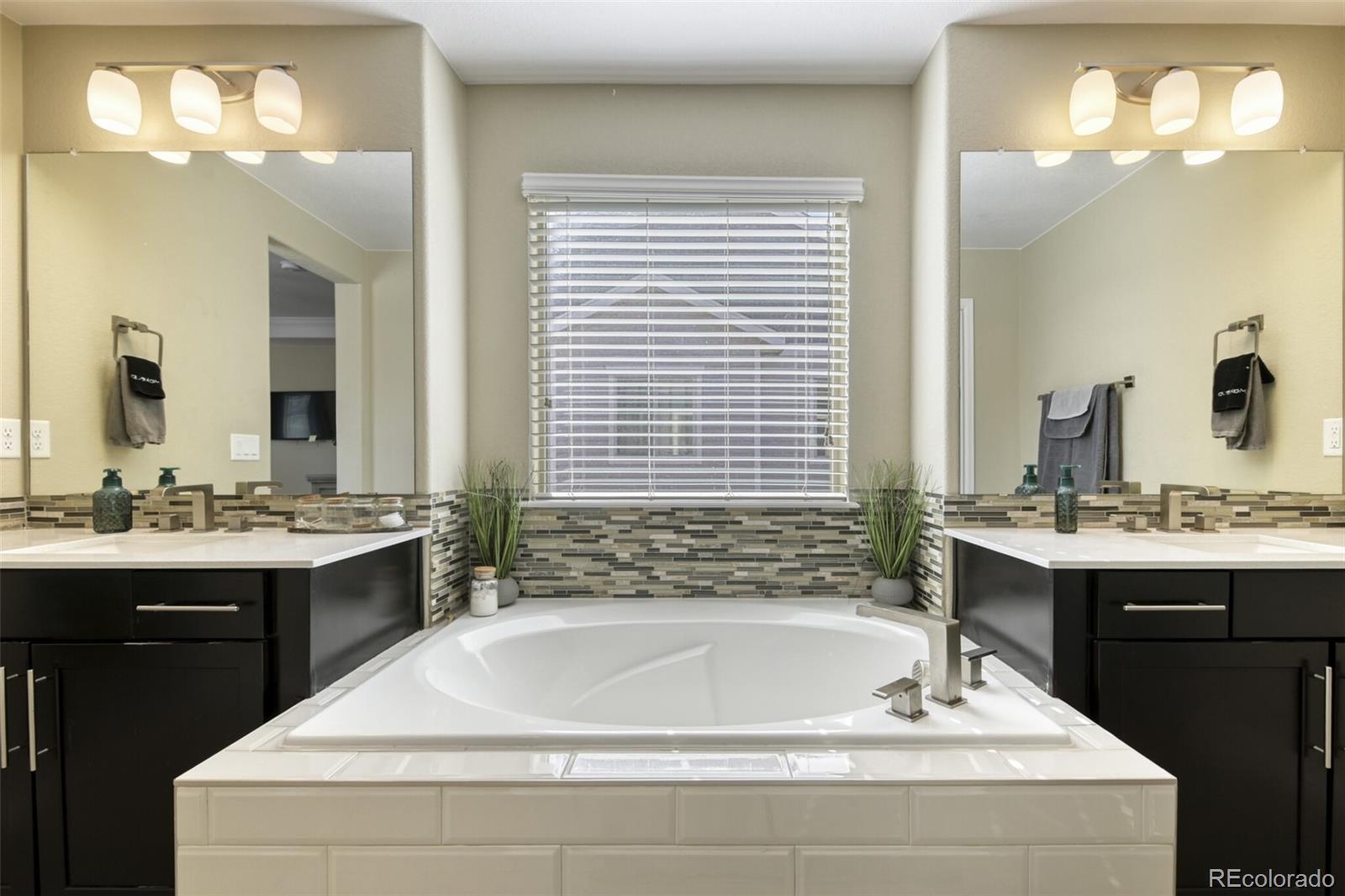 MLS Image #23 for 15691  village circle,commerce city, Colorado