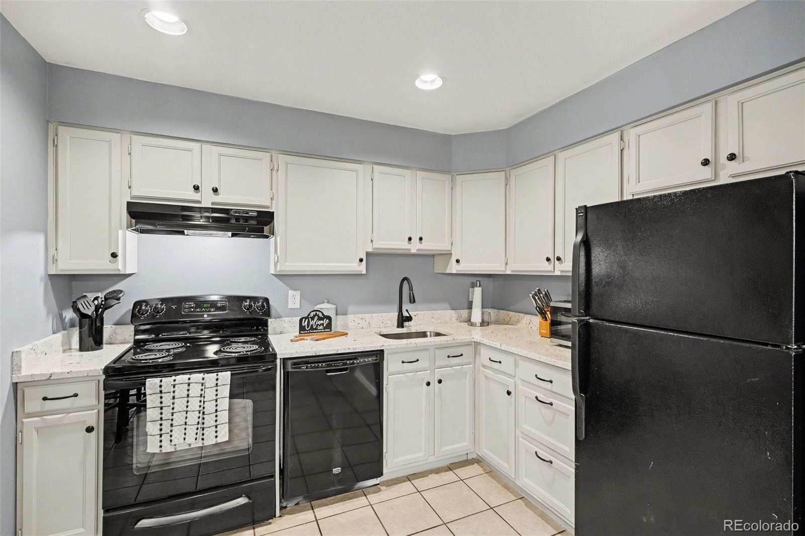 MLS Image #2 for 4899 s dudley street,littleton, Colorado