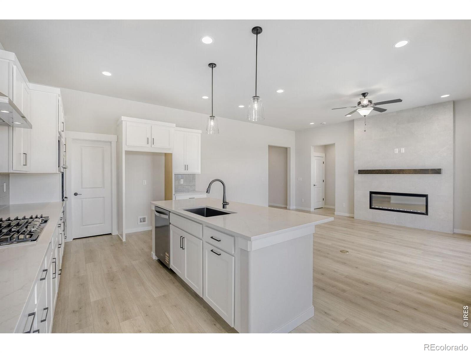 MLS Image #6 for 2064  dusk court,windsor, Colorado