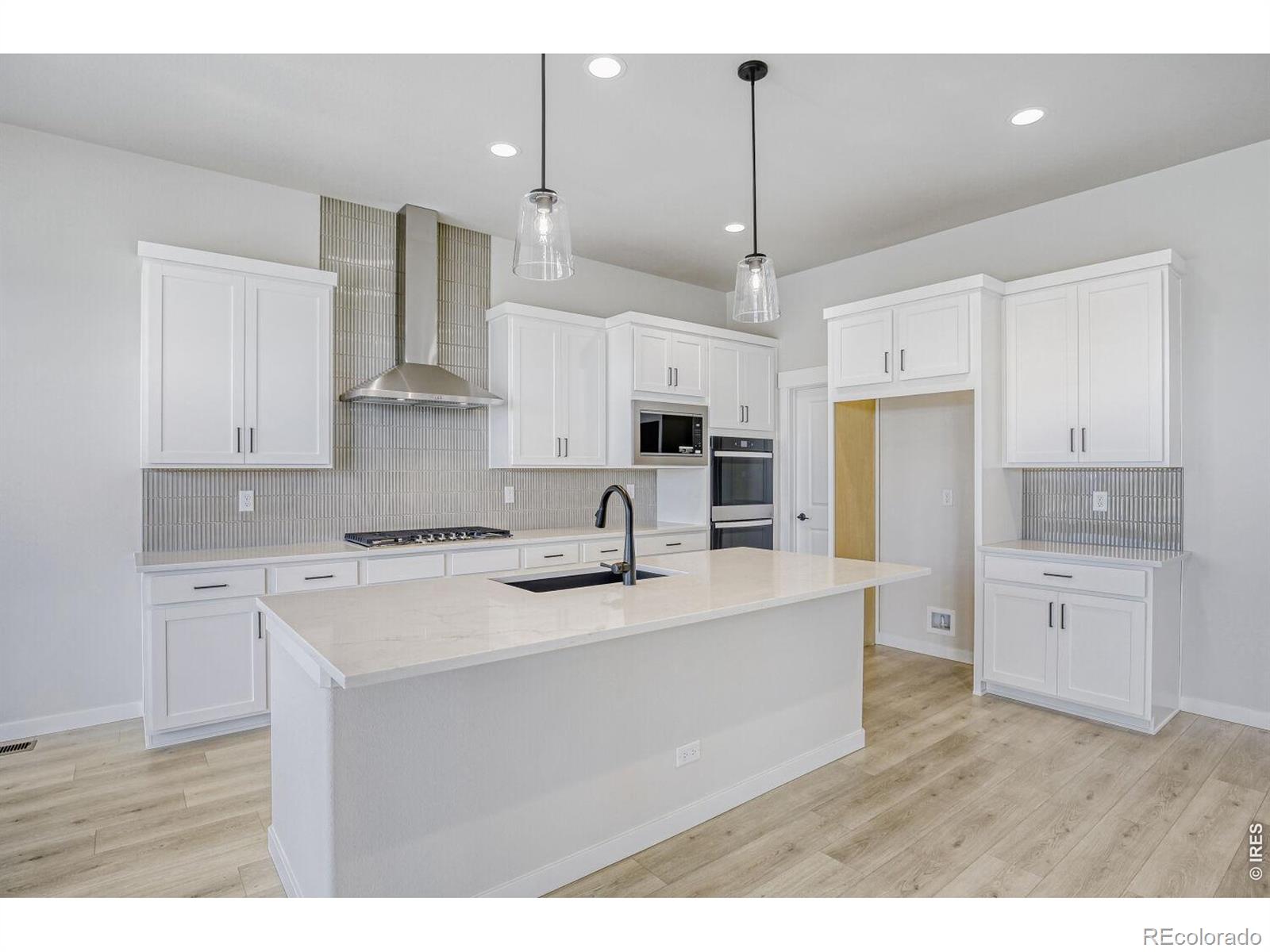 MLS Image #8 for 2064  dusk court,windsor, Colorado