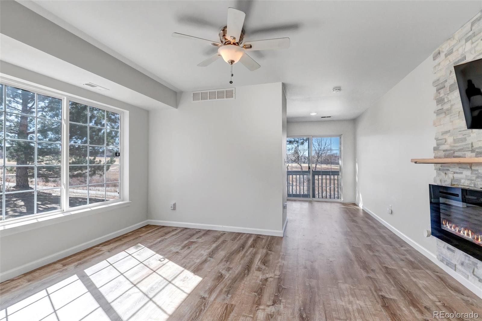 MLS Image #2 for 1563 s danube way 101,aurora, Colorado