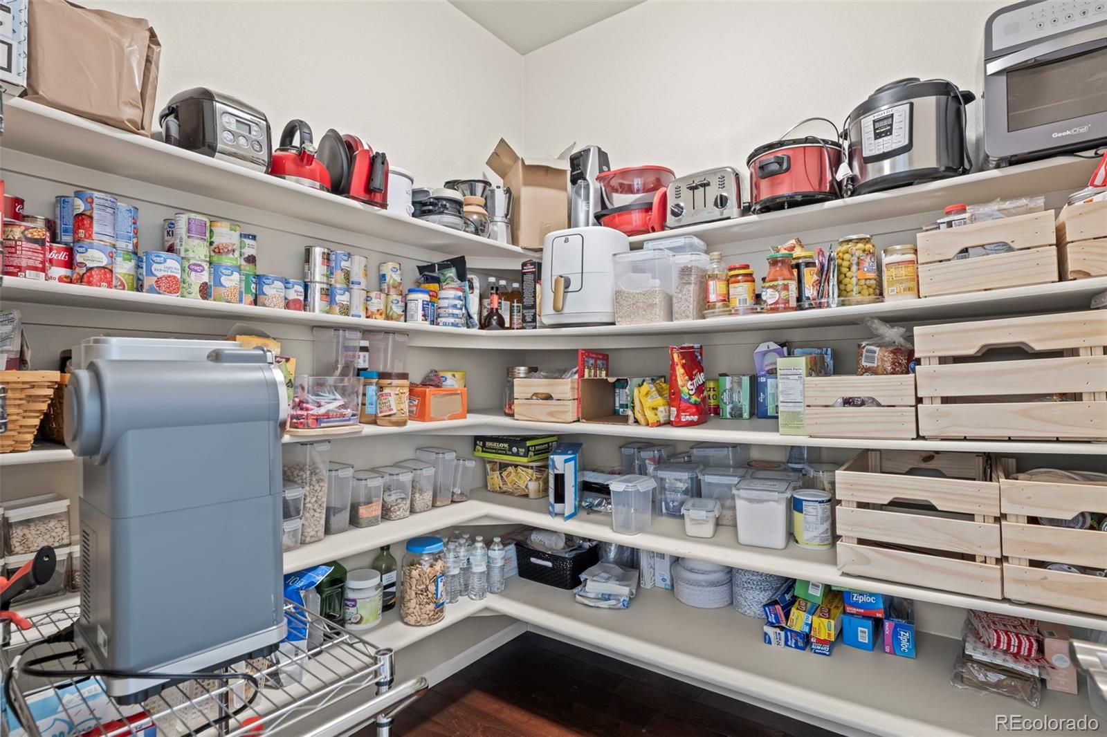 MLS Image #14 for 26962 e ottawa place,aurora, Colorado
