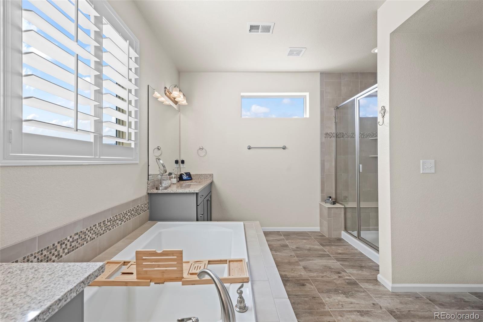 MLS Image #23 for 26962 e ottawa place,aurora, Colorado