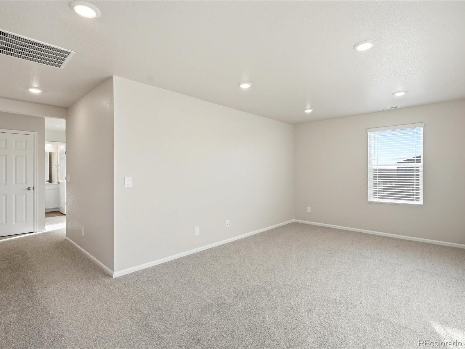 MLS Image #11 for 8920  sedalia street,commerce city, Colorado