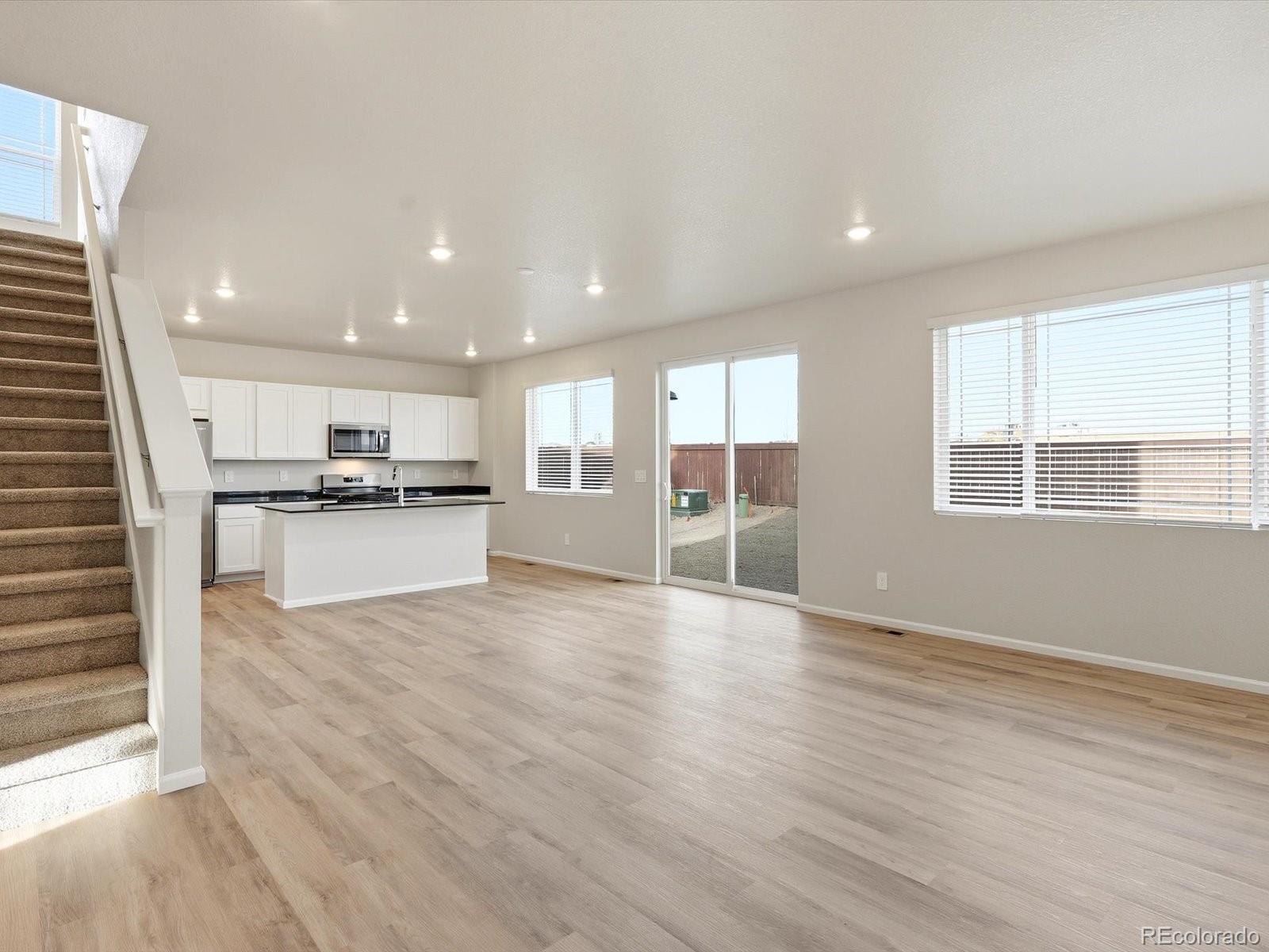 MLS Image #4 for 8920  sedalia street,commerce city, Colorado