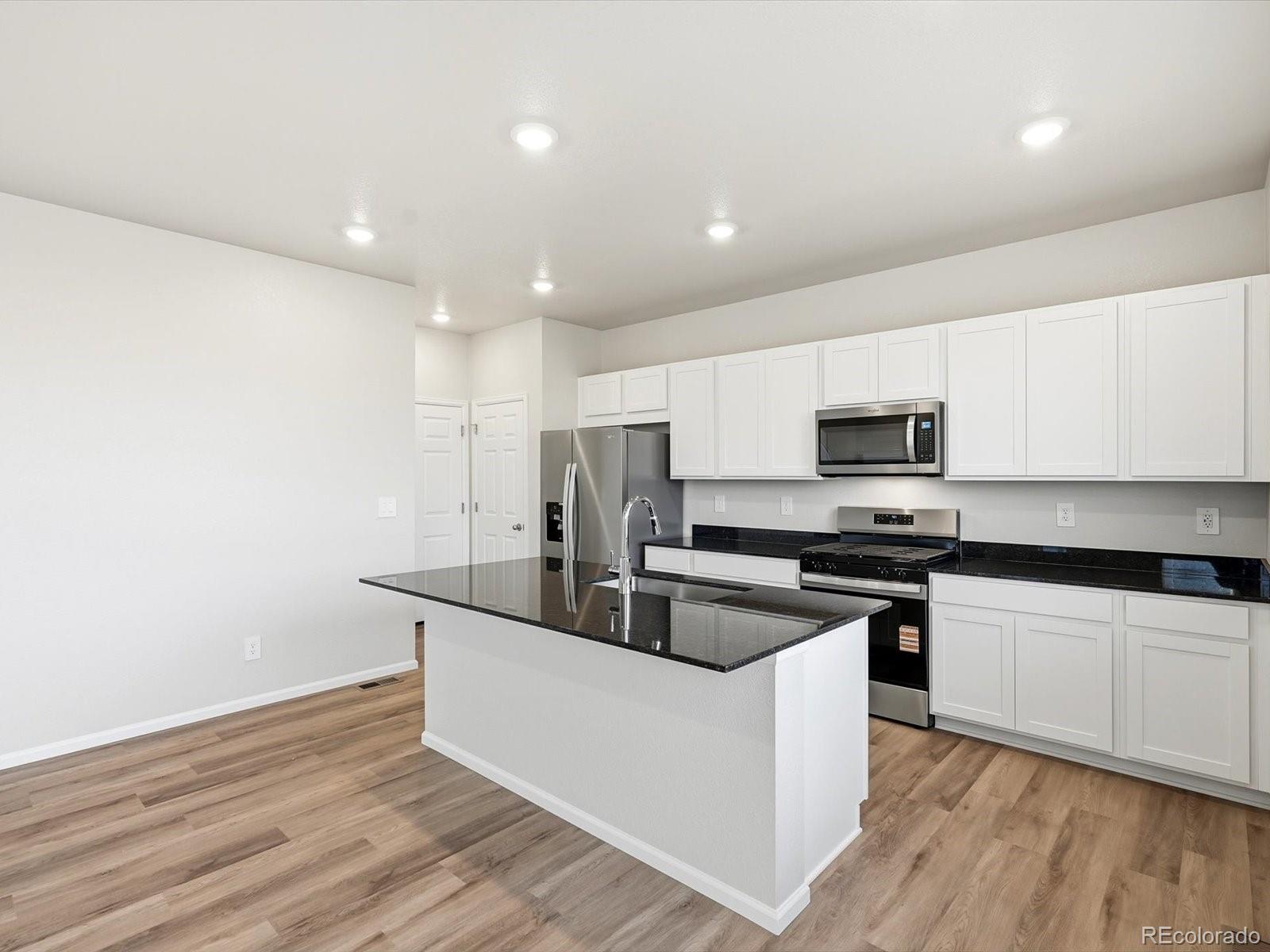 MLS Image #7 for 8920  sedalia street,commerce city, Colorado