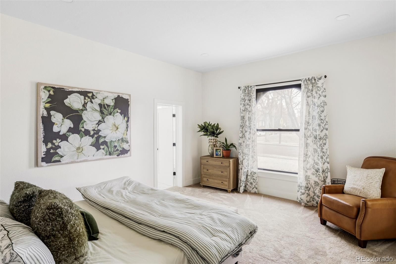 MLS Image #19 for 1727  dahlia street,denver, Colorado