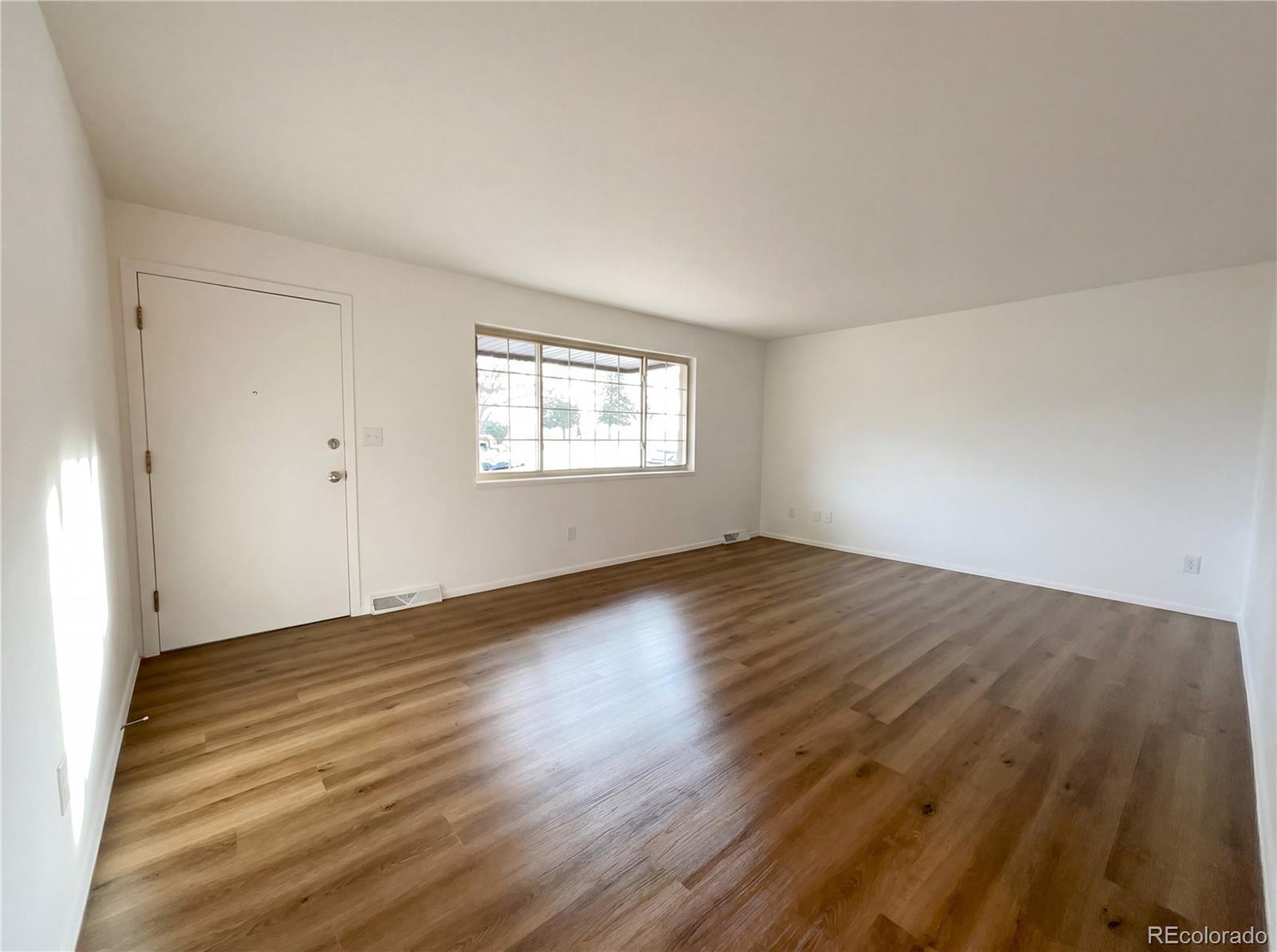 MLS Image #18 for 1027 n 1st street,johnstown, Colorado