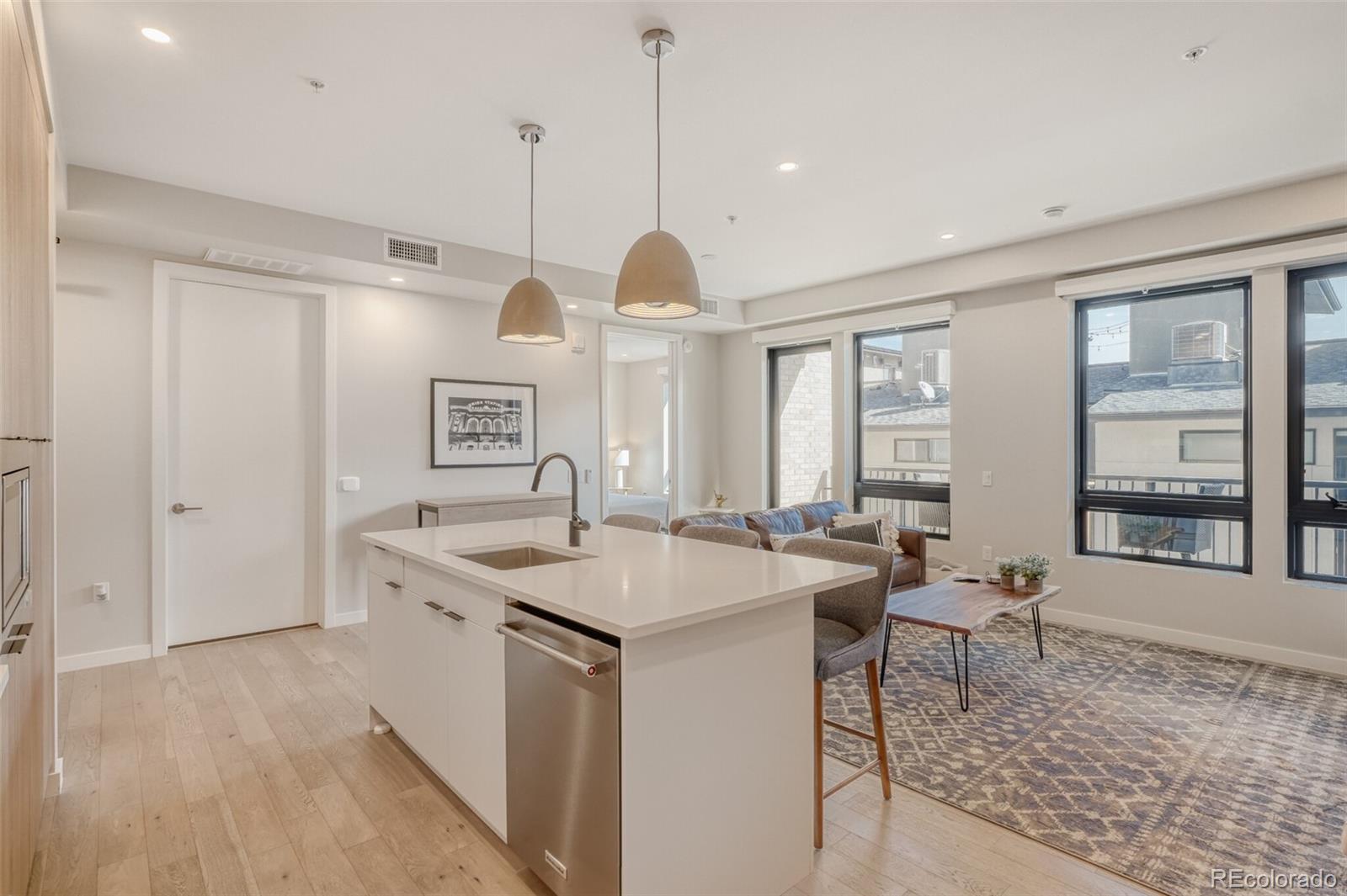 MLS Image #11 for 1908 w 33rd avenue 303,denver, Colorado