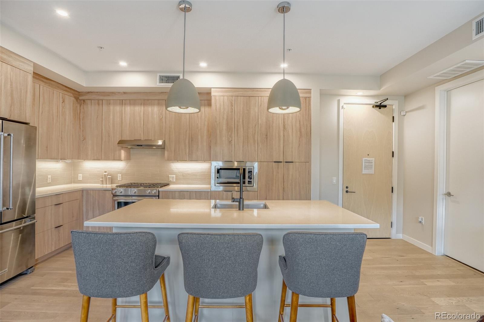 MLS Image #12 for 1908 w 33rd avenue 303,denver, Colorado