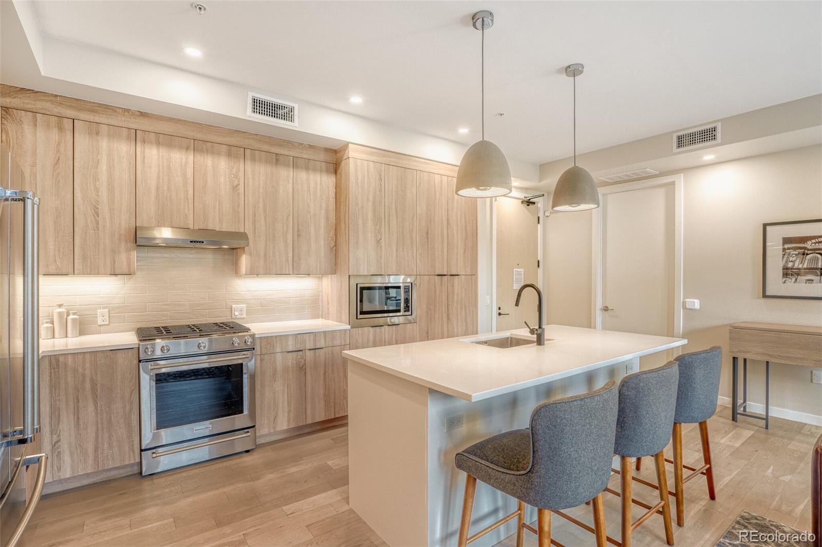 MLS Image #13 for 1908 w 33rd avenue 303,denver, Colorado