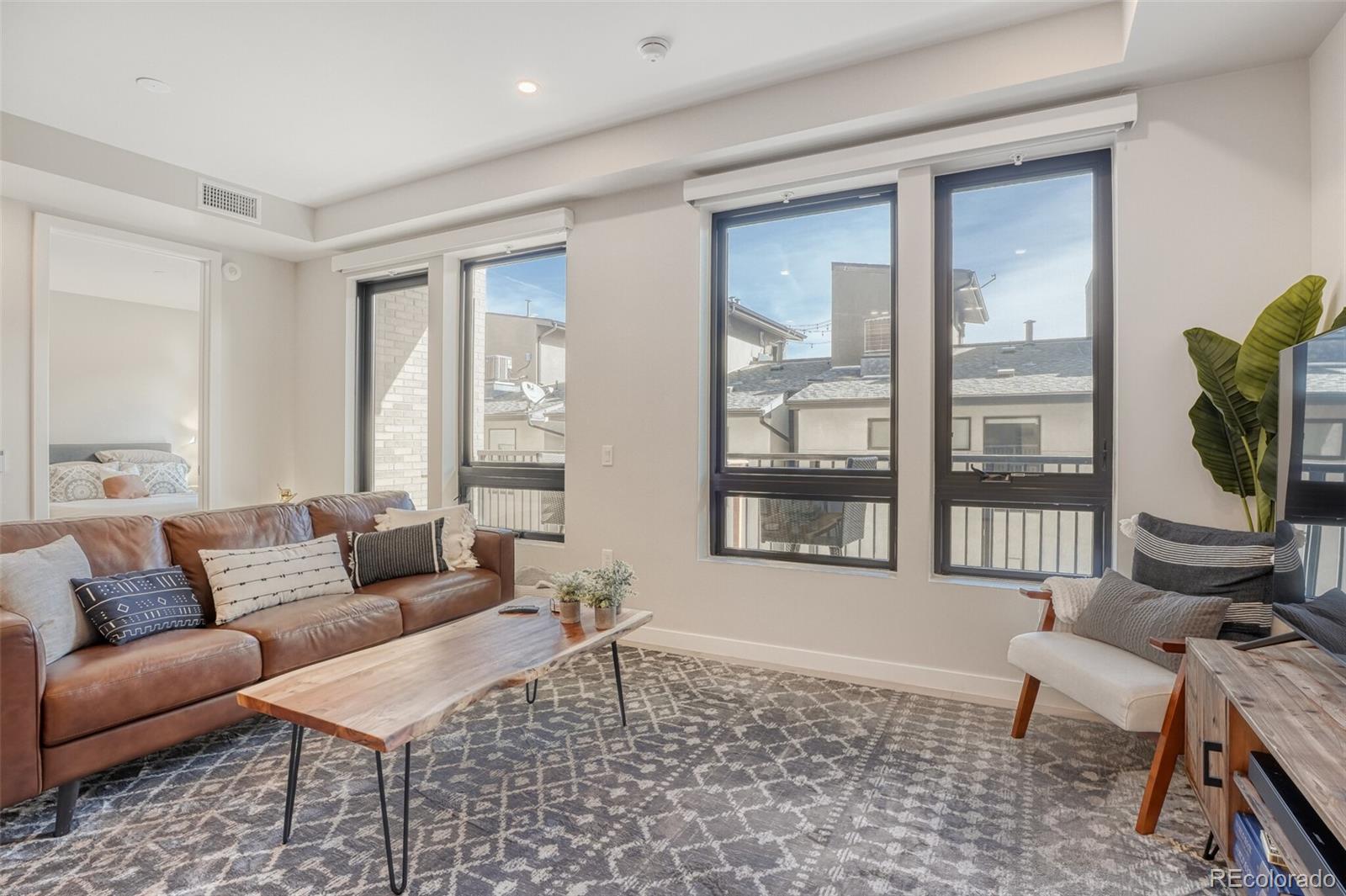 MLS Image #6 for 1908 w 33rd avenue 303,denver, Colorado