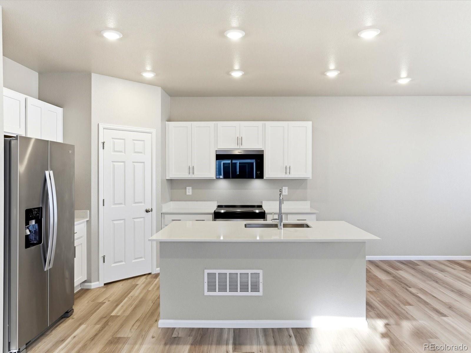 MLS Image #10 for 16338  gaylord street,thornton, Colorado