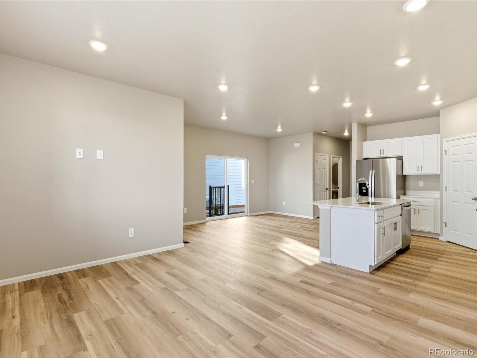 MLS Image #3 for 16338  gaylord street,thornton, Colorado