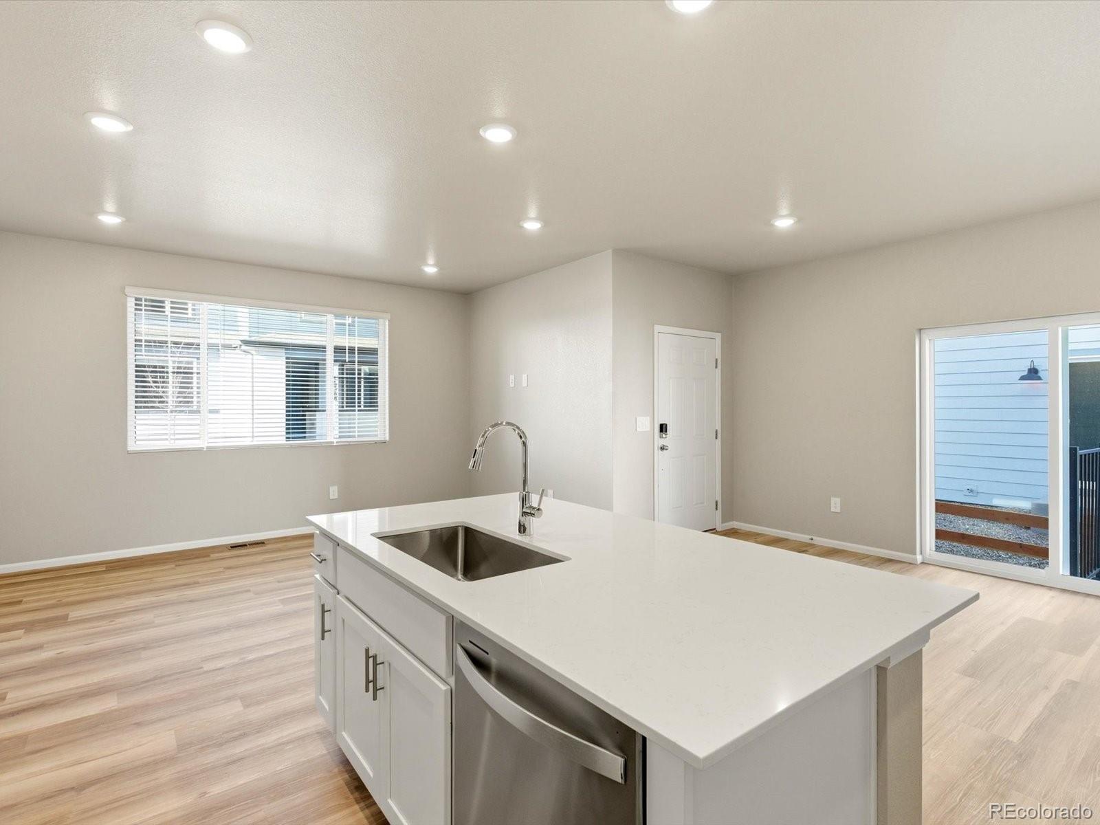 MLS Image #8 for 16338  gaylord street,thornton, Colorado