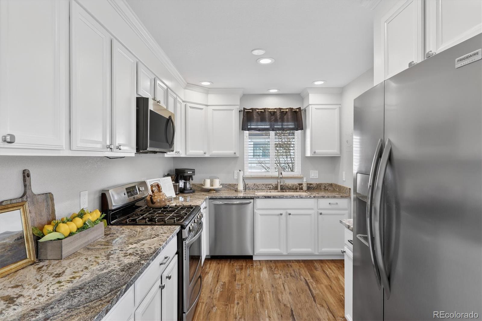 MLS Image #8 for 1732 s elm street,denver, Colorado