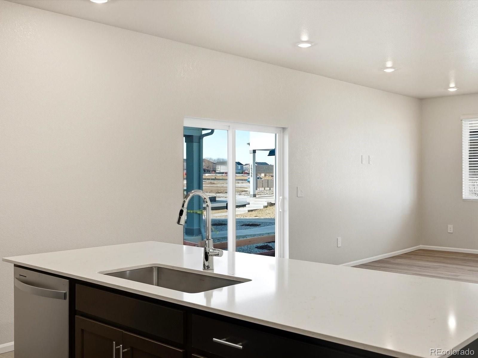 MLS Image #6 for 16348  gaylord street,thornton, Colorado