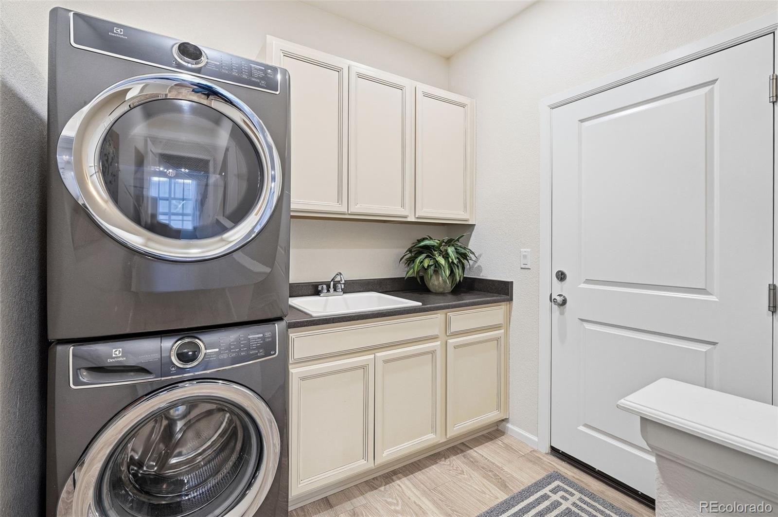 MLS Image #24 for 129  pipit lake way,erie, Colorado
