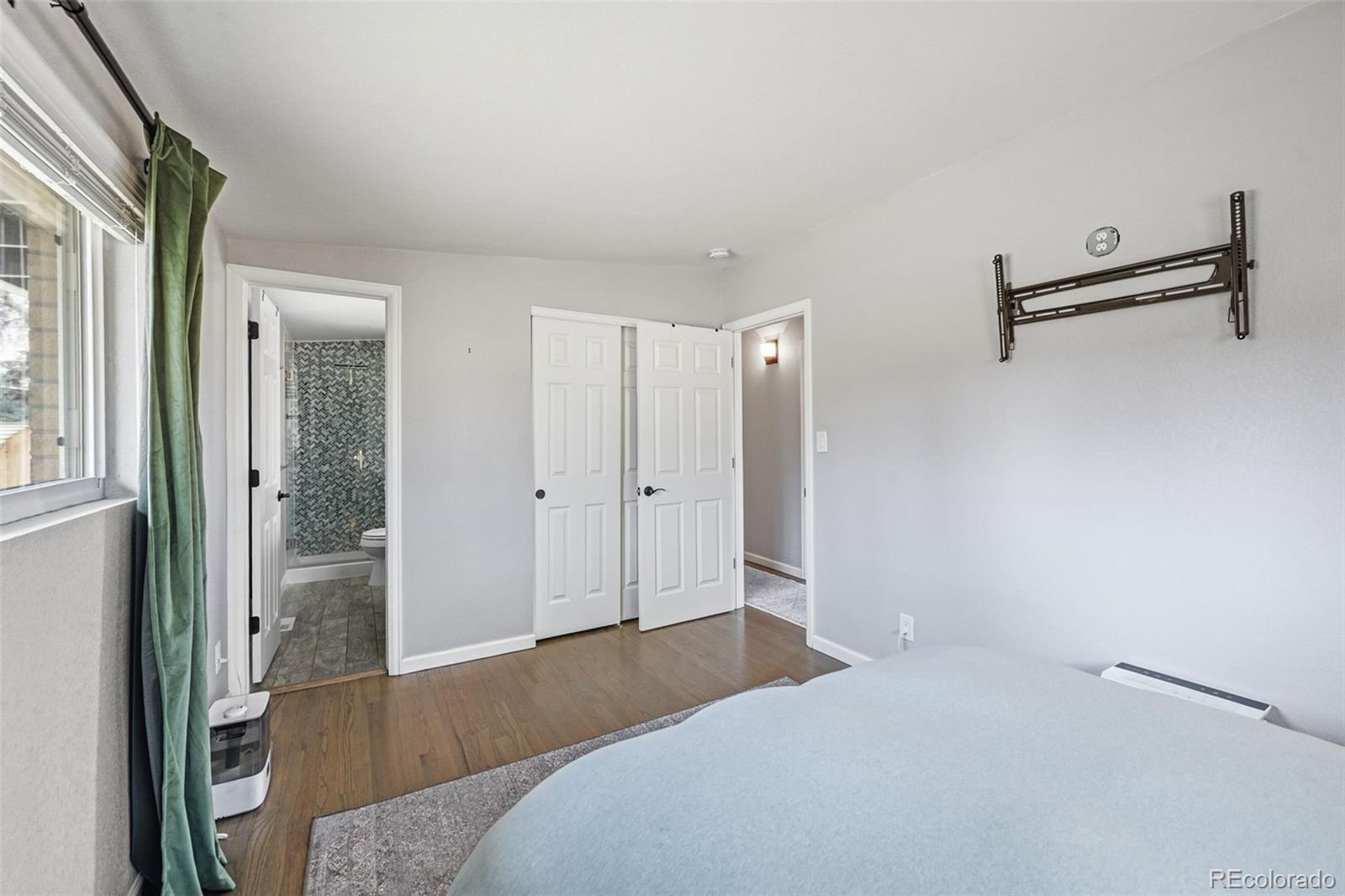 MLS Image #15 for 323 e briarwood drive,centennial, Colorado