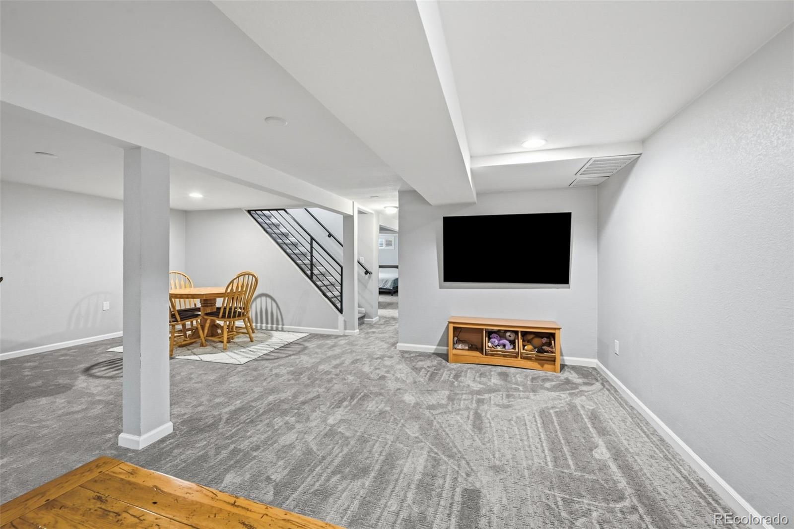 MLS Image #22 for 323 e briarwood drive,centennial, Colorado