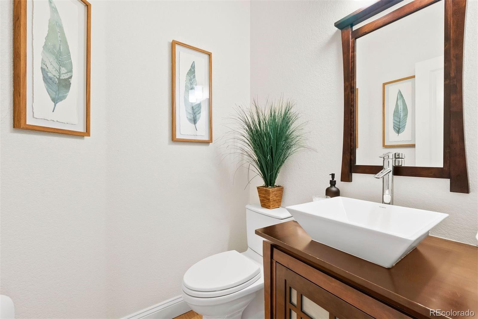 MLS Image #10 for 2177 s grant street,denver, Colorado