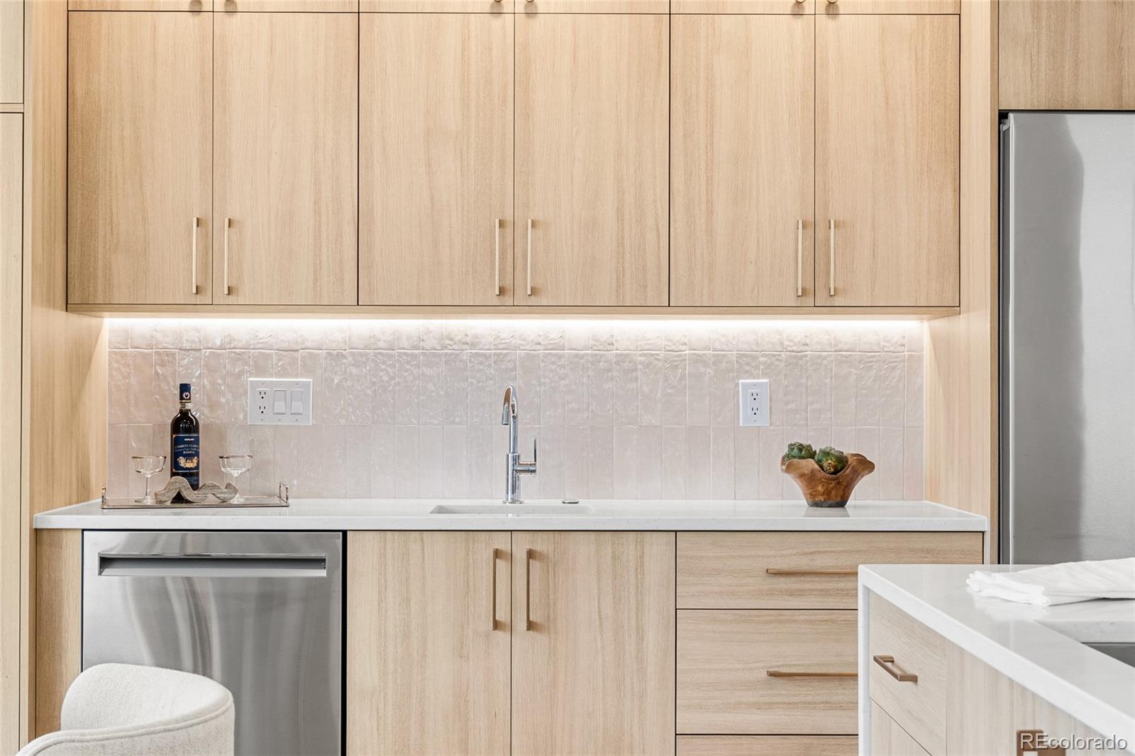 MLS Image #22 for 2360 s acoma street,denver, Colorado