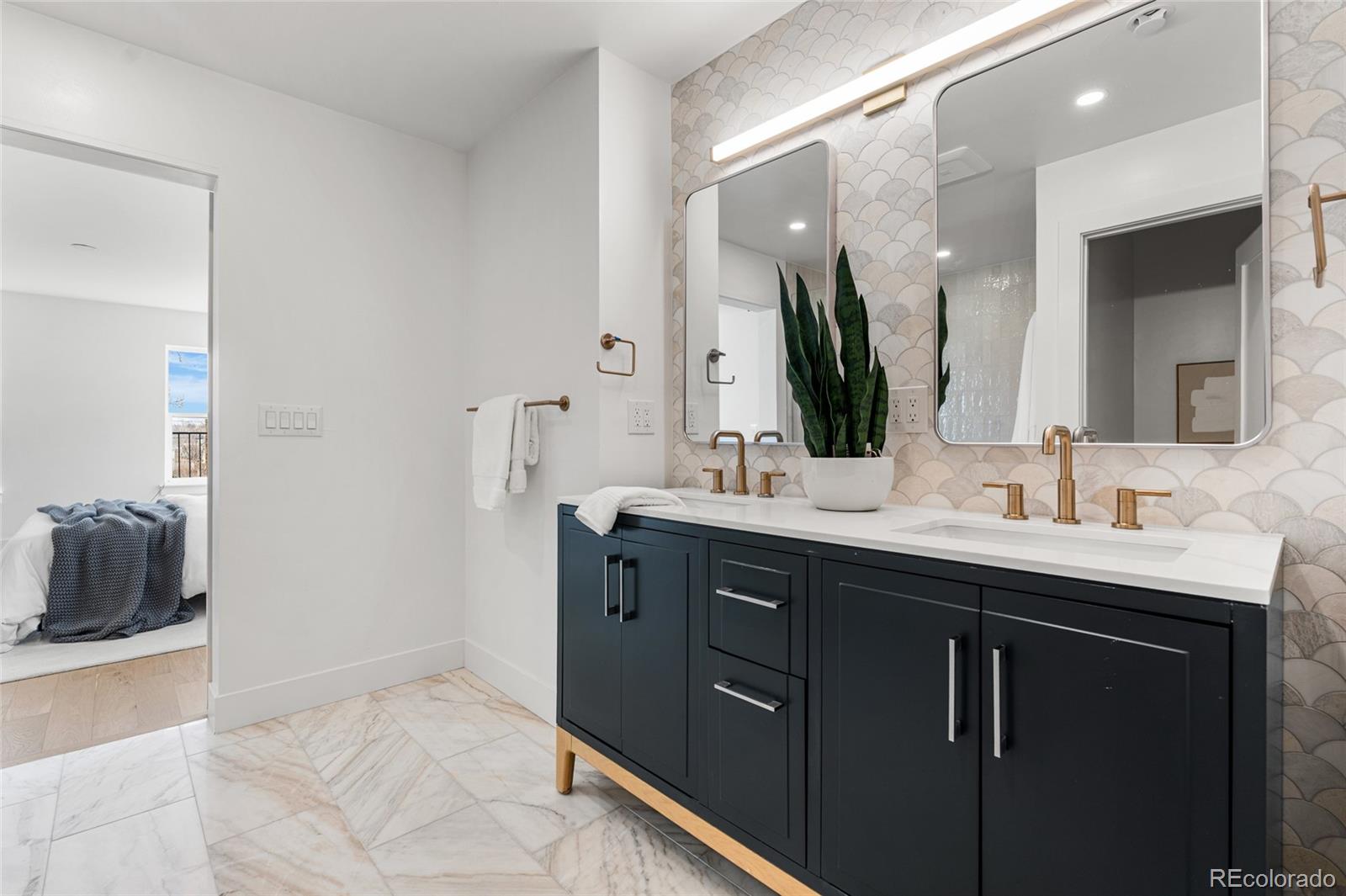 MLS Image #33 for 2360 s acoma street,denver, Colorado
