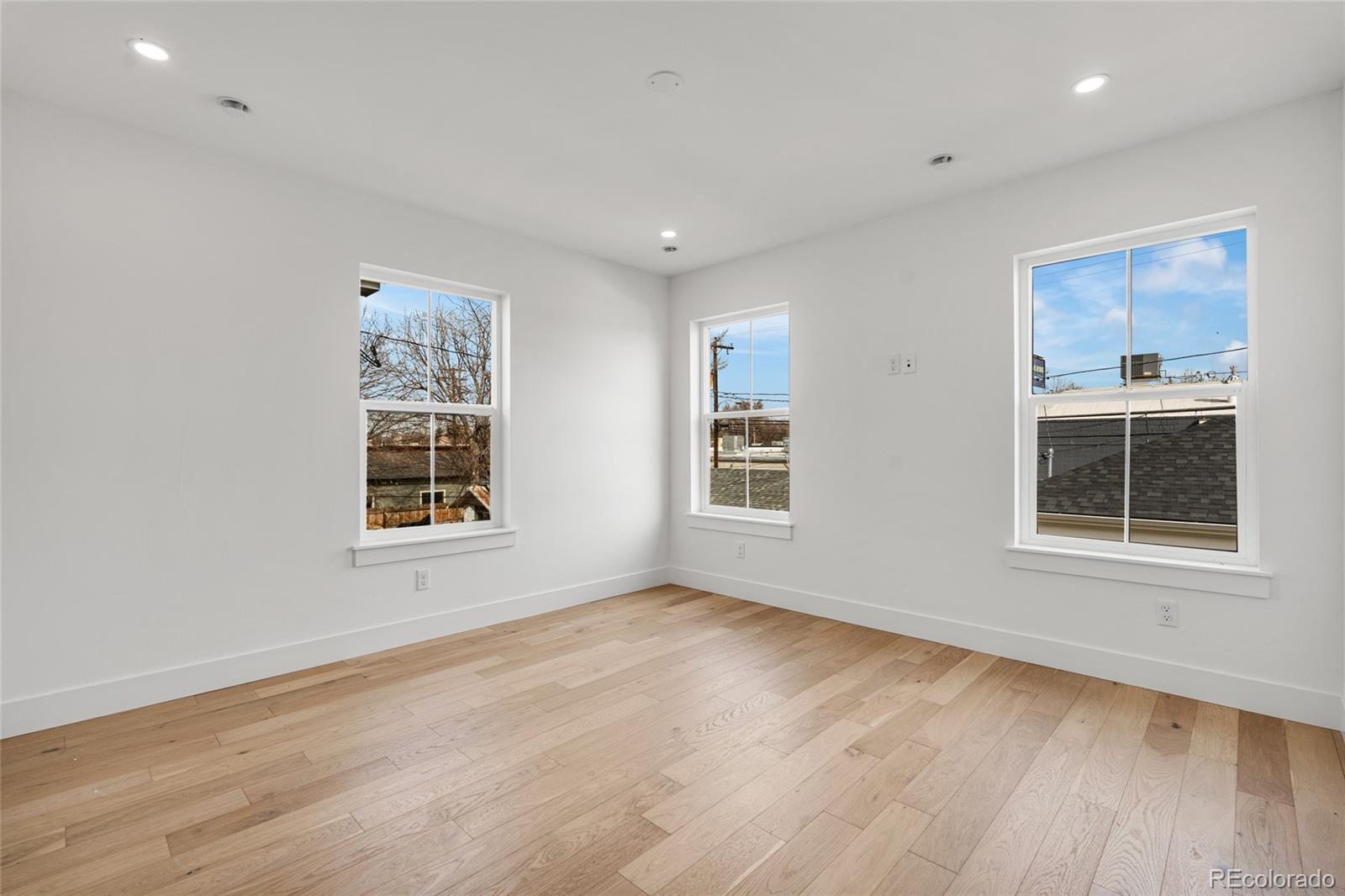 MLS Image #36 for 2360 s acoma street,denver, Colorado