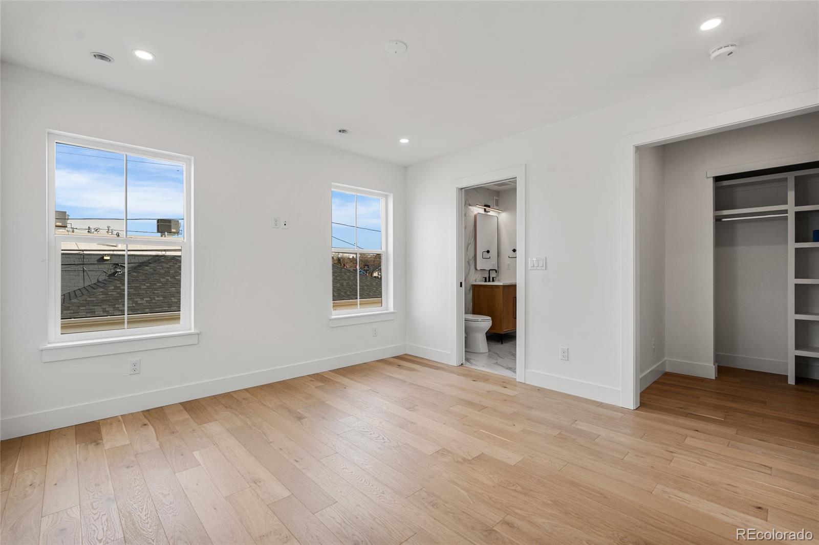 MLS Image #37 for 2360 s acoma street,denver, Colorado