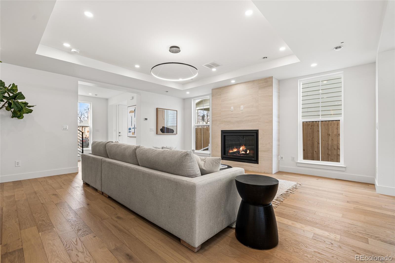 MLS Image #6 for 2360 s acoma street,denver, Colorado