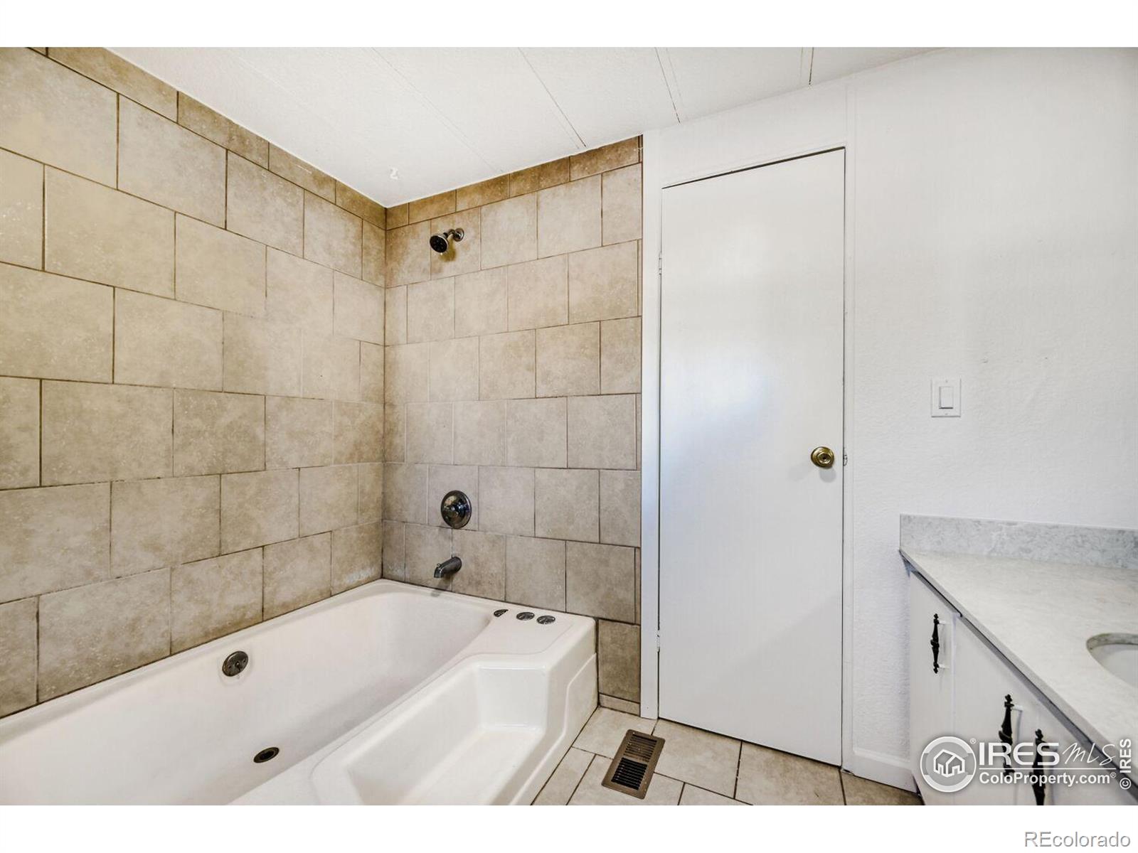MLS Image #23 for 1106  macdavidson circle,dacono, Colorado