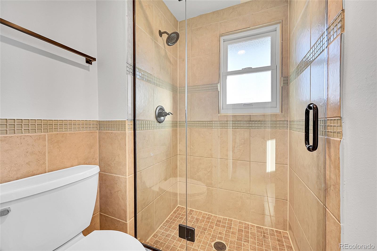 MLS Image #41 for 1022  berkeley court,longmont, Colorado
