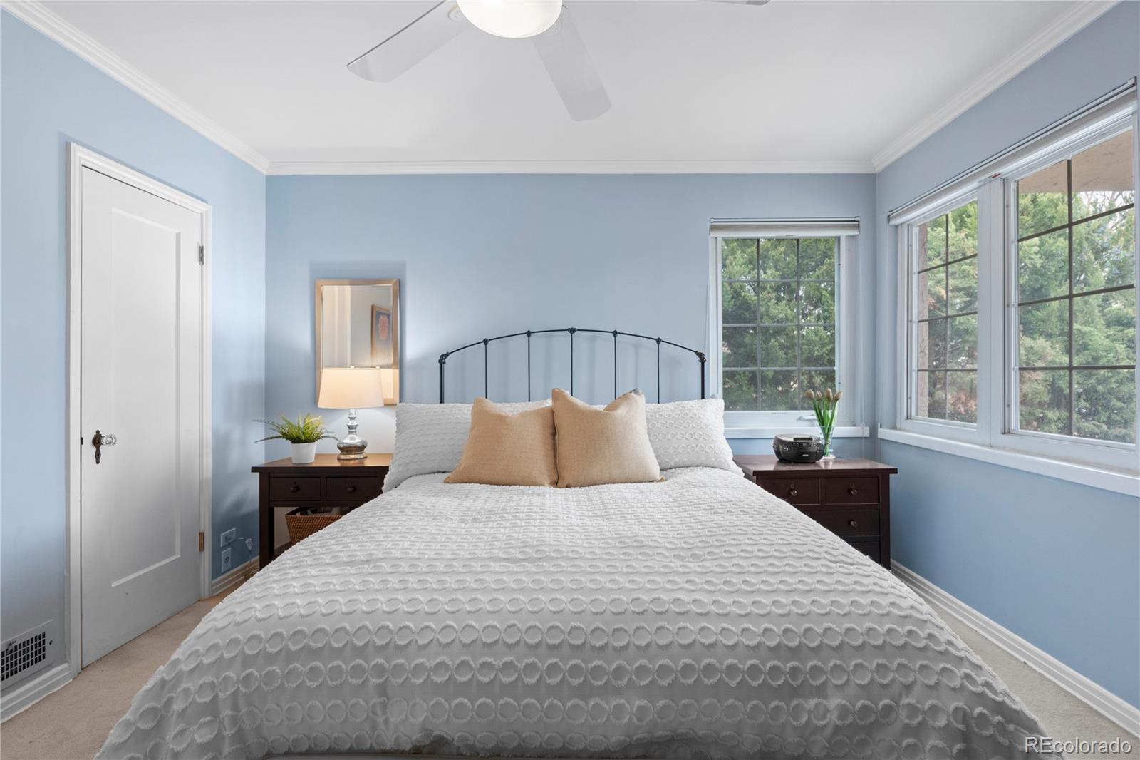 MLS Image #19 for 1121  hudson street,denver, Colorado