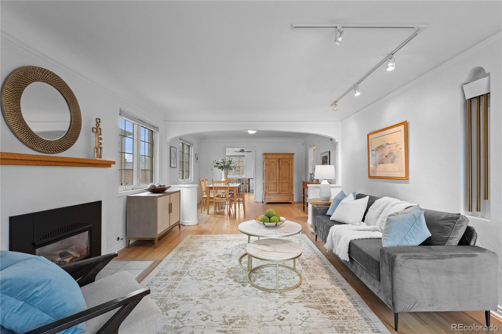 MLS Image #3 for 1121  hudson street,denver, Colorado