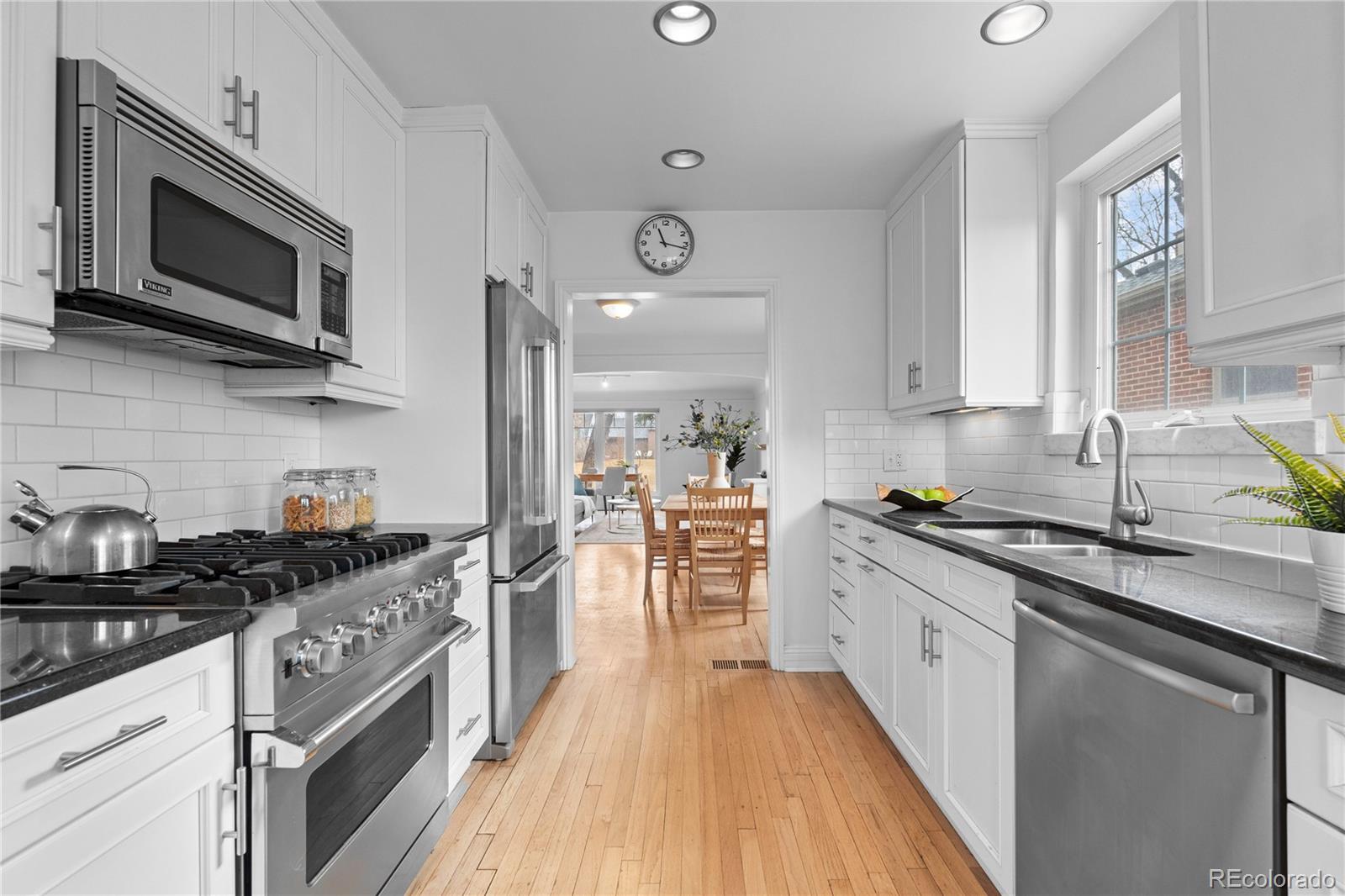 MLS Image #8 for 1121  hudson street,denver, Colorado