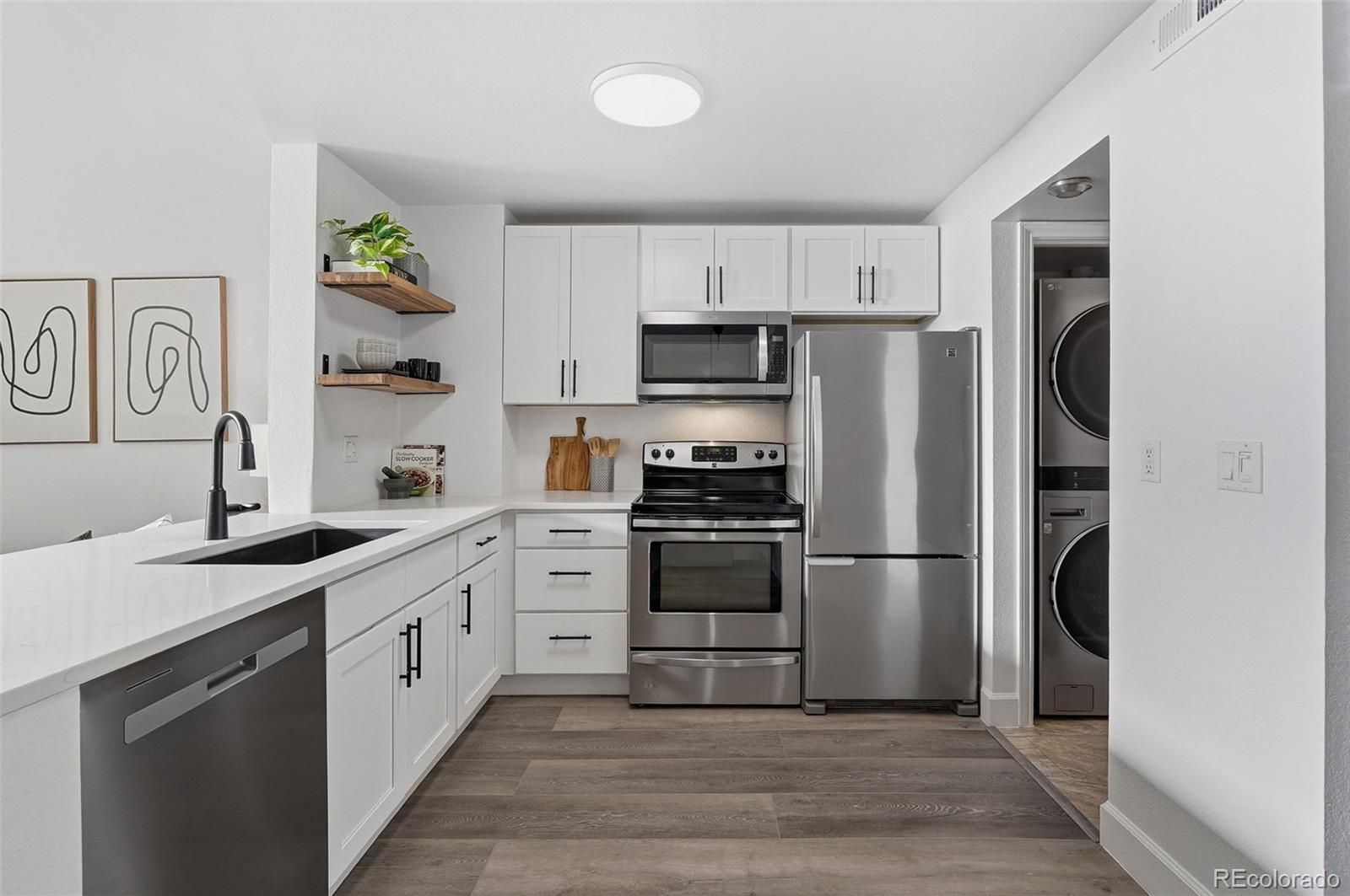 MLS Image #10 for 3030 w prentice avenue,littleton, Colorado