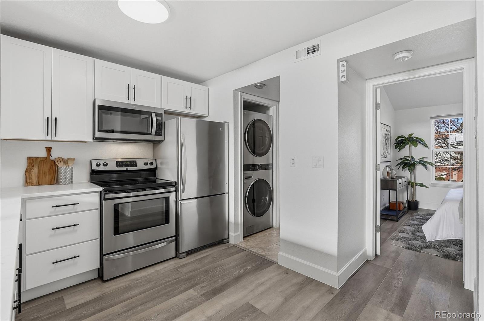 MLS Image #11 for 3030 w prentice avenue,littleton, Colorado