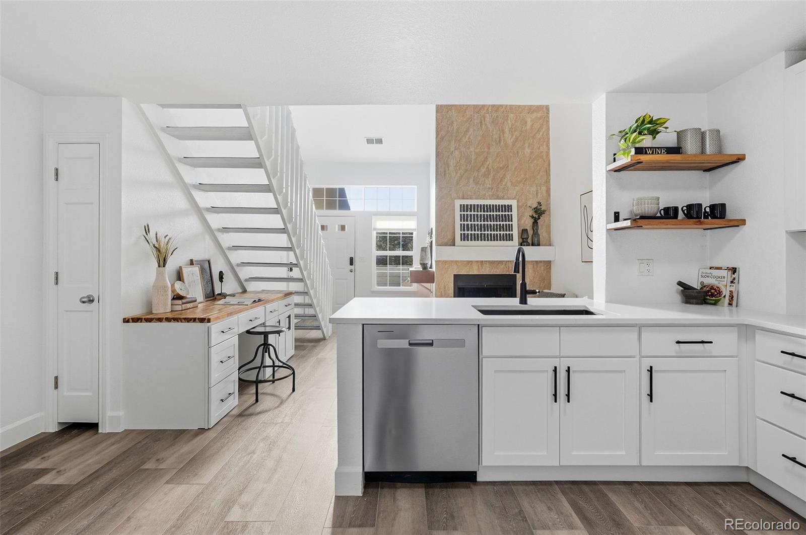 MLS Image #12 for 3030 w prentice avenue,littleton, Colorado